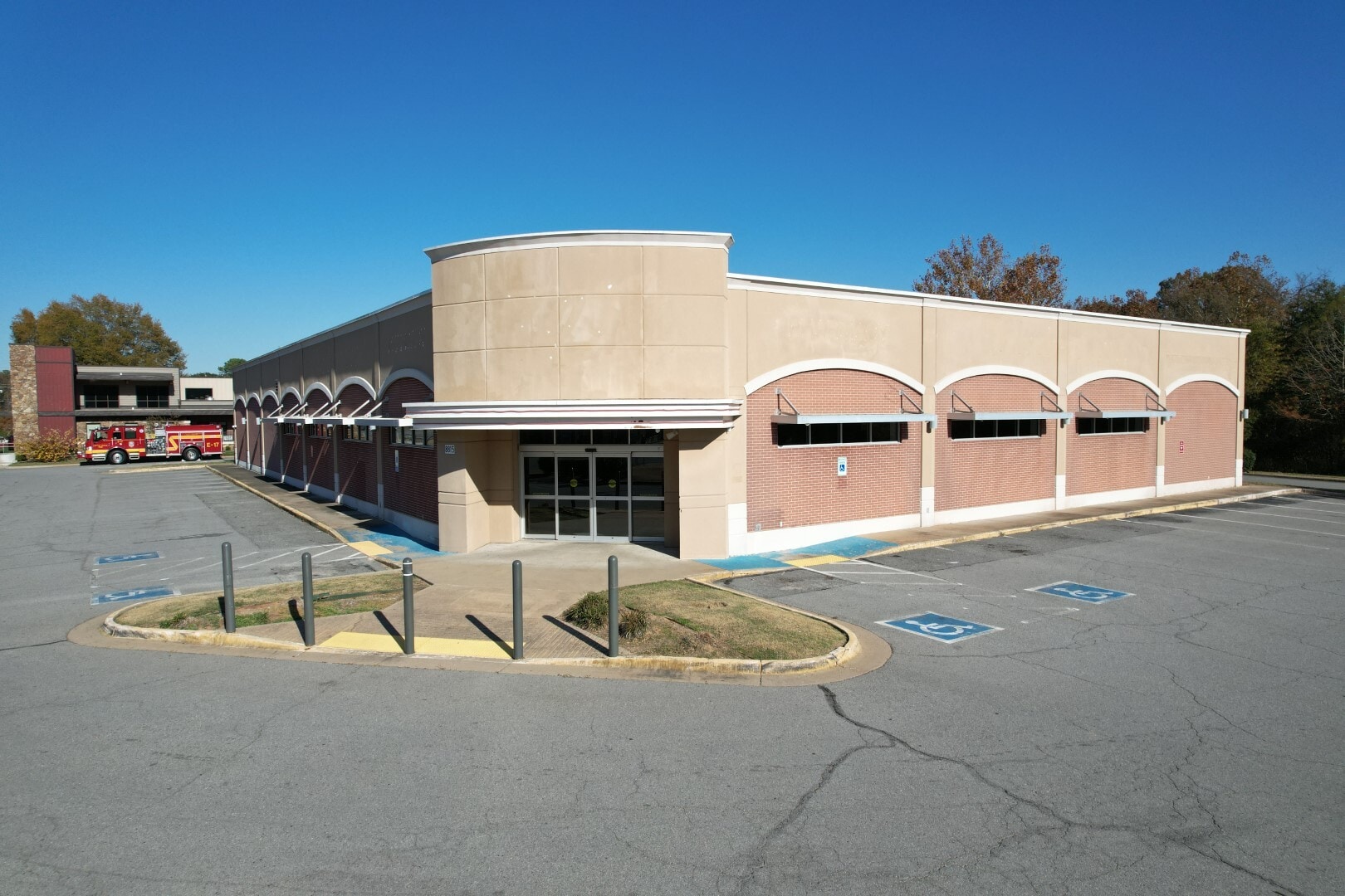 8815 Stagecoach Rd, Little Rock, AR for lease Building Photo- Image 1 of 6