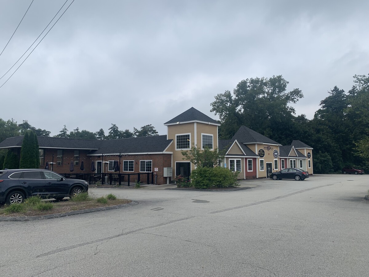 179 Main St, Sturbridge, MA 01566 Office/Retail for Lease