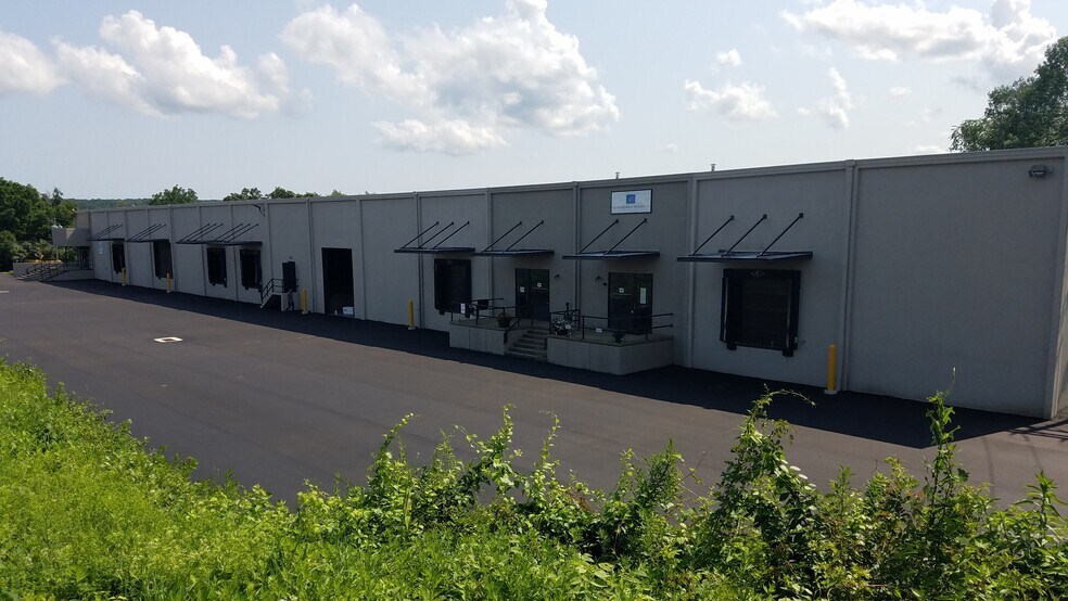 6 Commerce Park Rd, Bozrah, CT for sale - Building Photo - Image 1 of 1