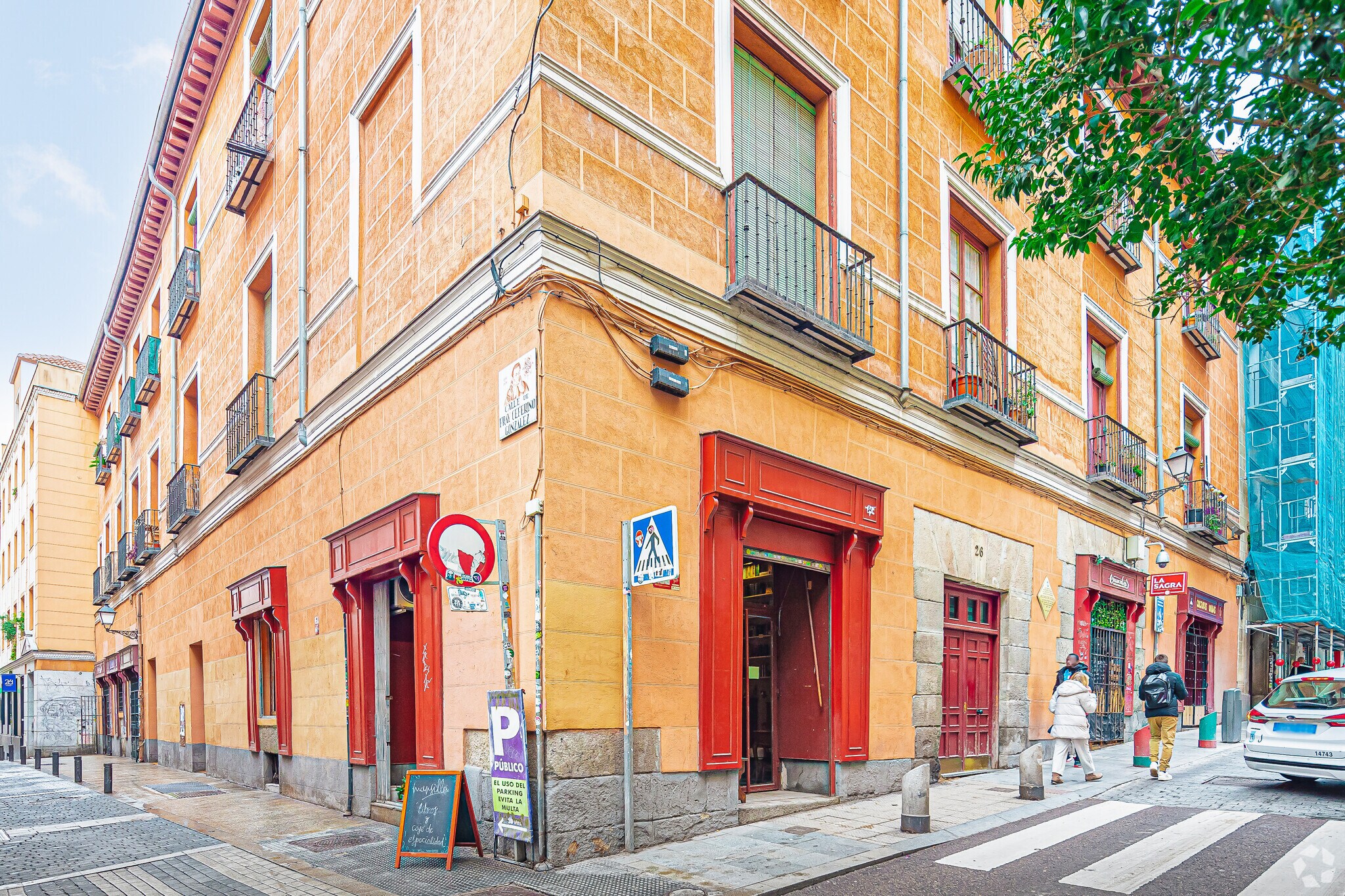 Calle de Embajadores, 26, Madrid, Madrid for sale Primary Photo- Image 1 of 1