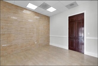 8145 NW 33rd St, Doral, FL for lease Interior Photo- Image 2 of 11