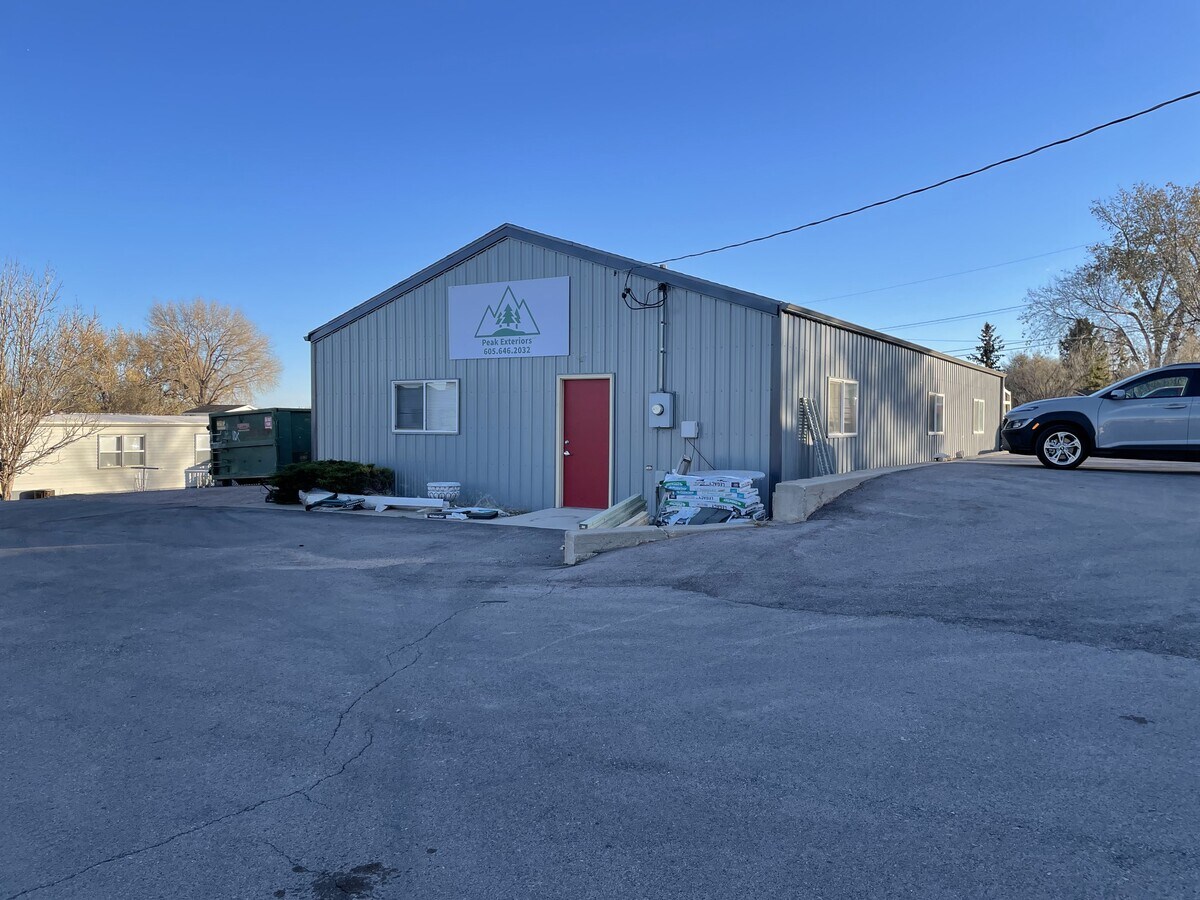 5517 W Elm St, Black Hawk, SD 57718