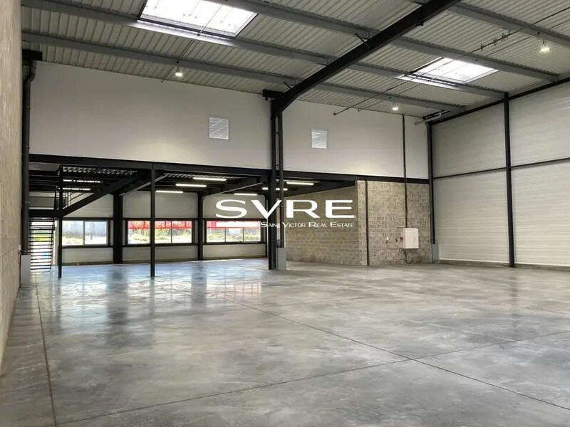 Vente Local d'activités 942 m² à 1 892 m² - Photo 1