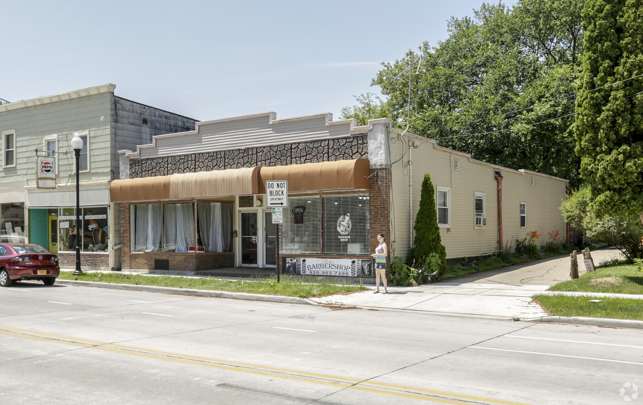 1207-1209 N Main St, Oshkosh, WI for sale Primary Photo- Image 1 of 1