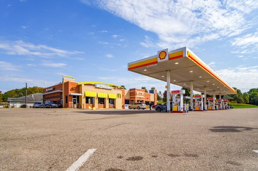 610 Highway 10 E, Durand, WI 54736