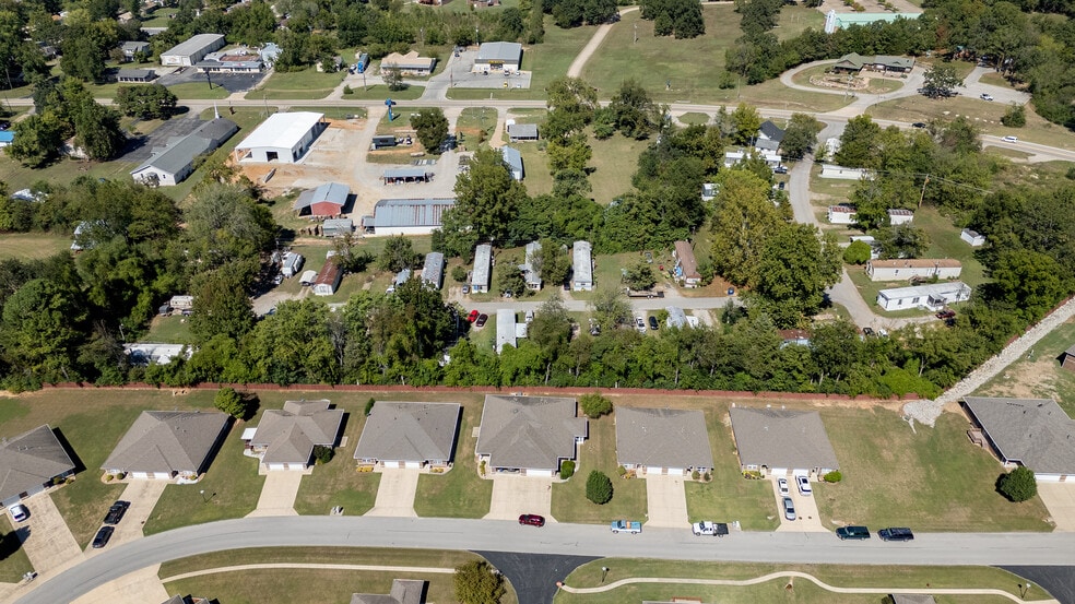 1326 E 9th St, Mountain Home, AR for sale - Building Photo - Image 3 of 10