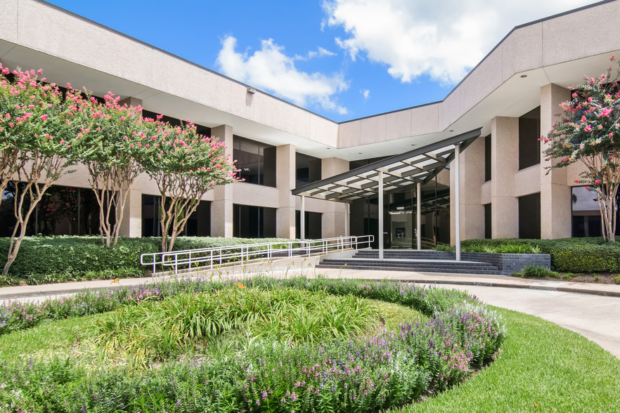 14800 St. Mary's Ln, Houston, TX for lease - Primary Photo - Image 1 of 7