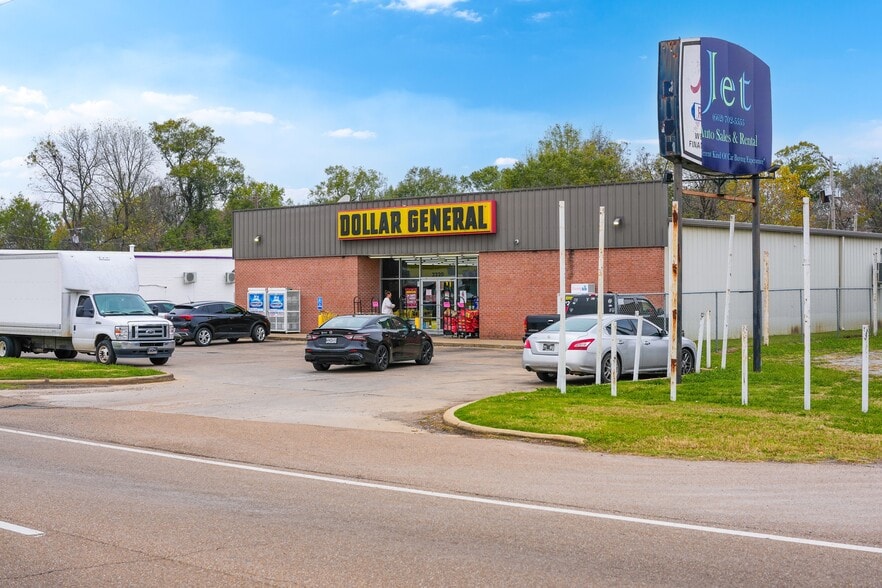 2228 US 82, Greenville, MS for sale - Building Photo - Image 2 of 6