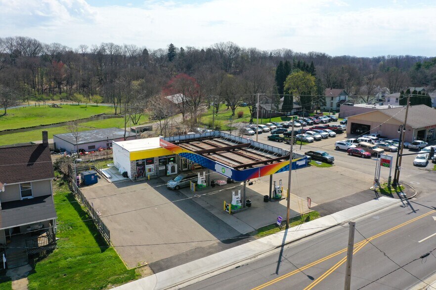 804 Wales Rd NE, Massillon, OH 44646