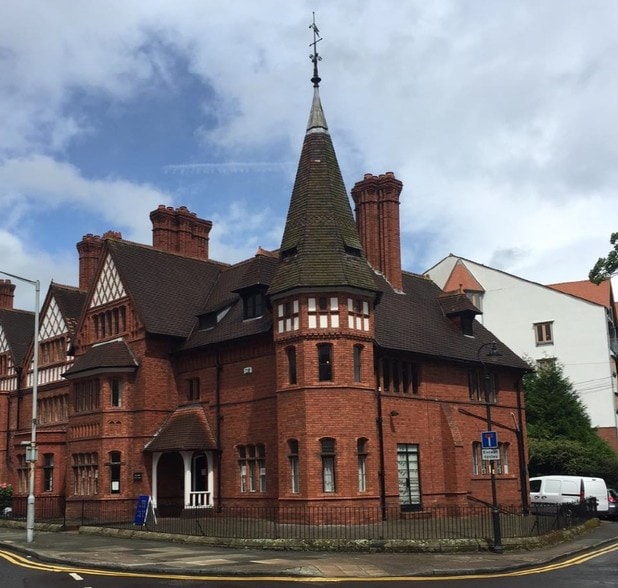 11 Grosvenor Park Rd, Chester for lease - Primary Photo - Image 1 of 1