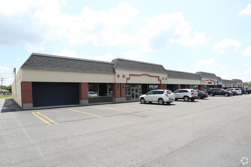 5879-5891 S Transit Rd, Lockport, NY for lease - Building Photo - Image 2 of 18