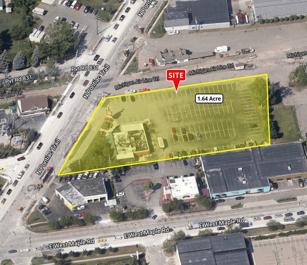 800 N Pontiac Trl, Walled Lake, MI 48390