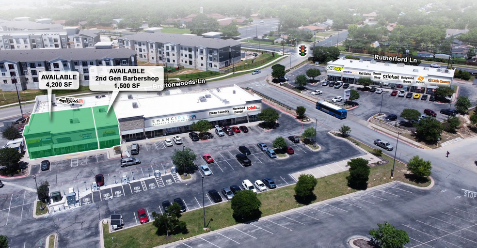 1030 Norwood Park Blvd, Austin, TX for lease - Building Photo - Image 2 of 5