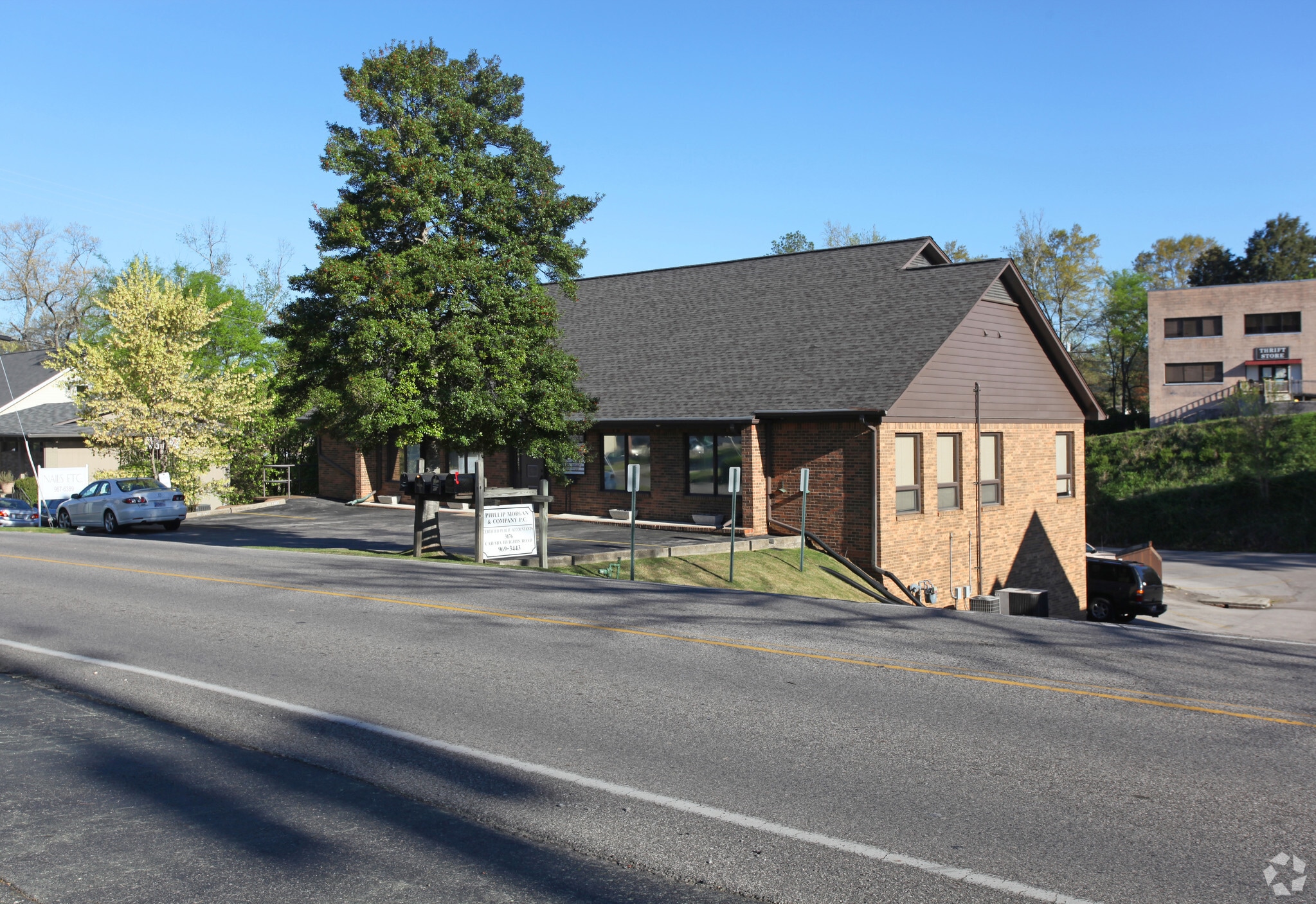 3176 Cahaba Heights Rd, Birmingham, AL for lease Building Photo- Image 1 of 6