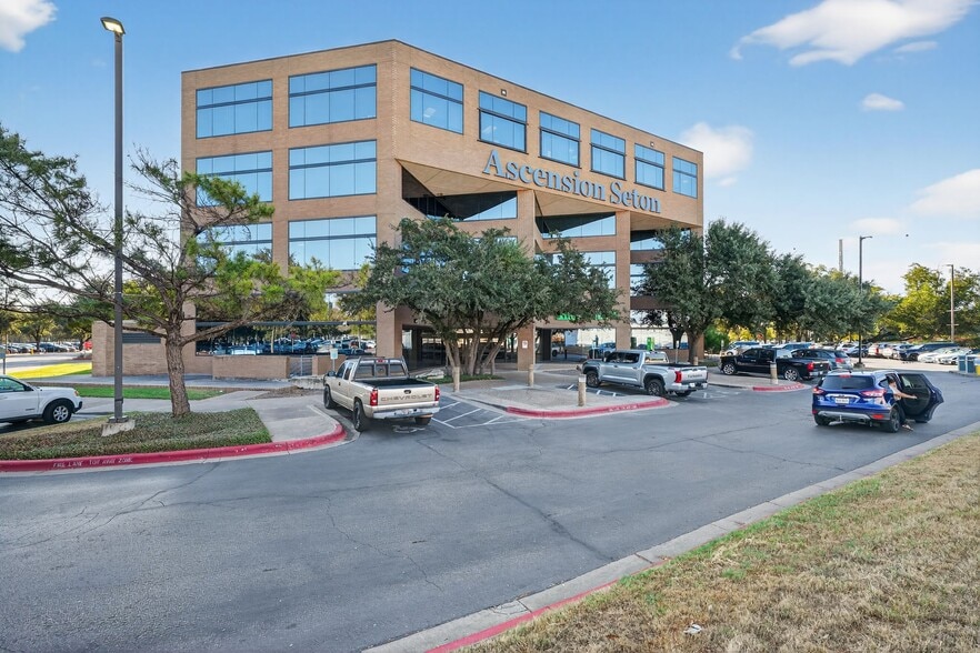 11111 Research Blvd, Austin, TX for lease - Building Photo - Image 2 of 25