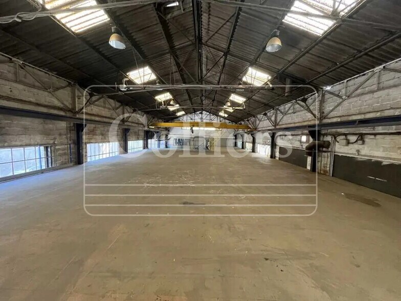 Flex in Marseille for sale - Interior Photo - Image 1 of 16