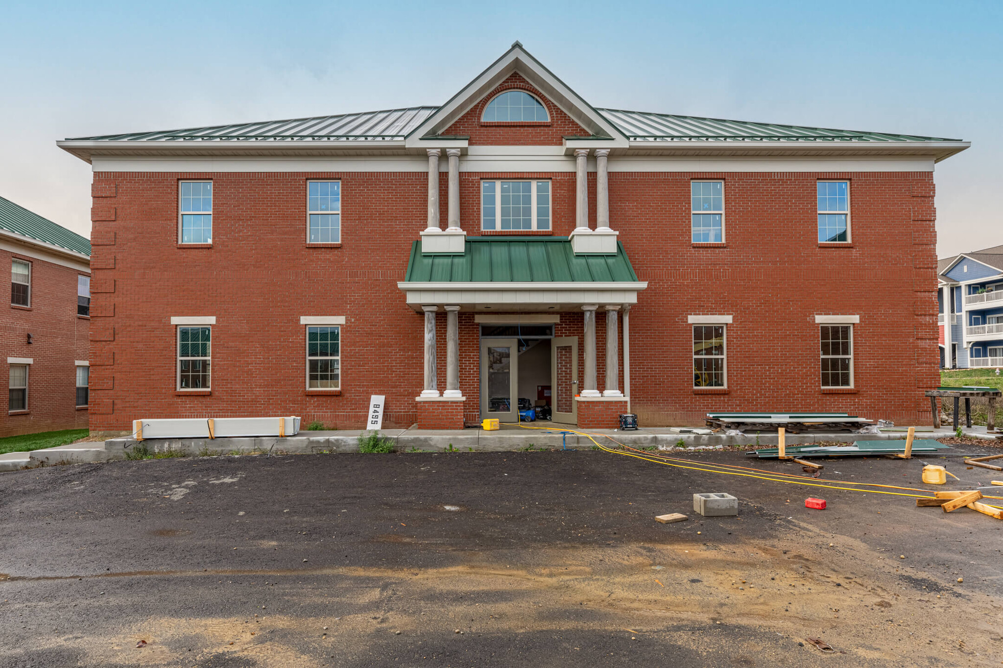 8495 S Mason Montgomery Rd, Mason, OH for lease Building Photo- Image 1 of 12