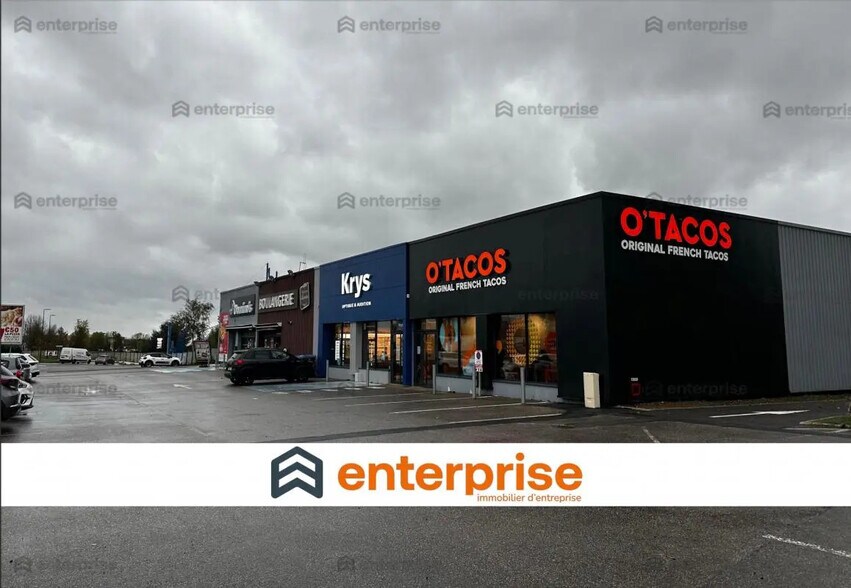 Retail in Noeux-les-Mines for lease - Building Photo - Image 1 of 1