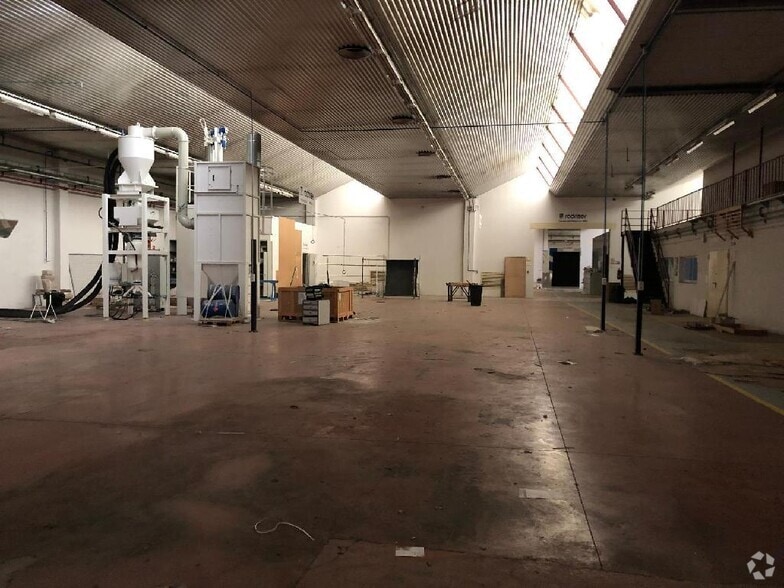 Calle de Hermanos Lumiere, 12, Getafe, Madrid for sale - Building Photo - Image 3 of 9