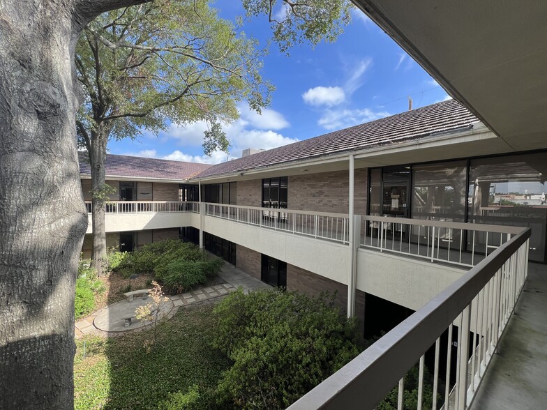 4420 W FM-1960, Houston, TX for sale - Building Photo - Image 2 of 8