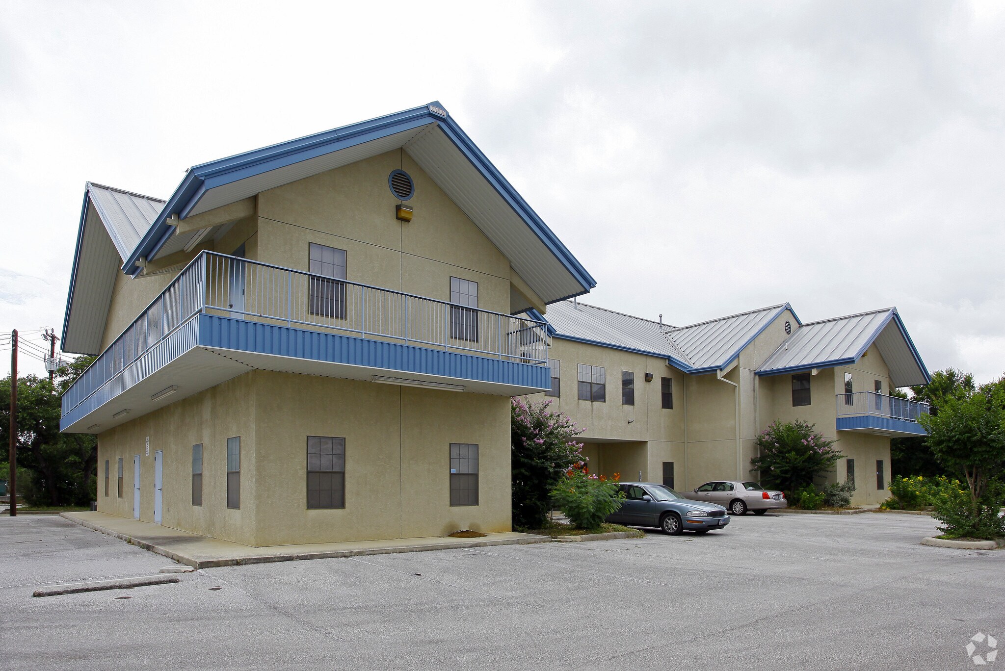 1870 W Bitters Rd, San Antonio, TX for lease Building Photo- Image 1 of 5