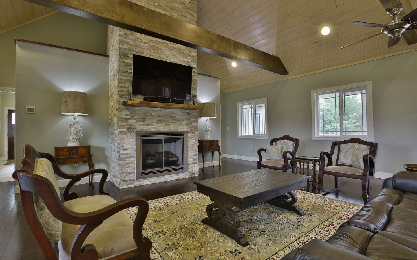 1545 Damascus Rd, Blue Ridge, GA 30513