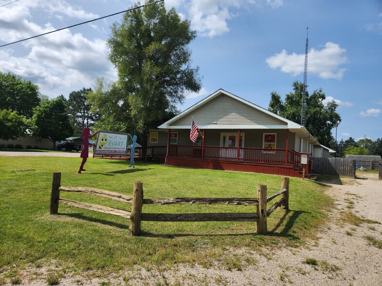 901 N Main St, Evart, MI for sale - Primary Photo - Image 1 of 1