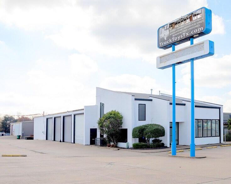 8395 Camp Bowie, Fort Worth, TX 76116