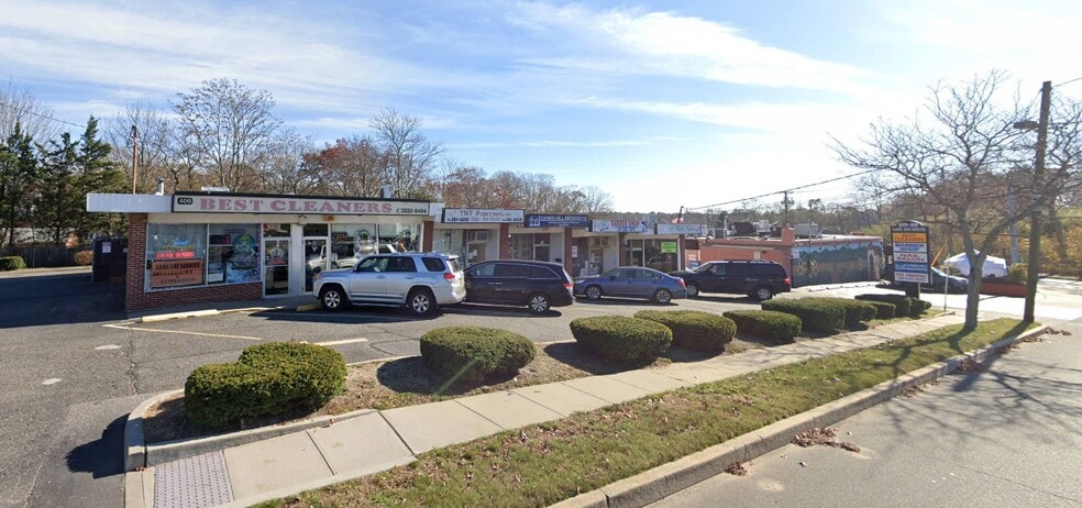 2 Freestanding Retail Strips portfolio of 2 properties for sale on LoopNet.com - Building Photo - Image 1 of 5