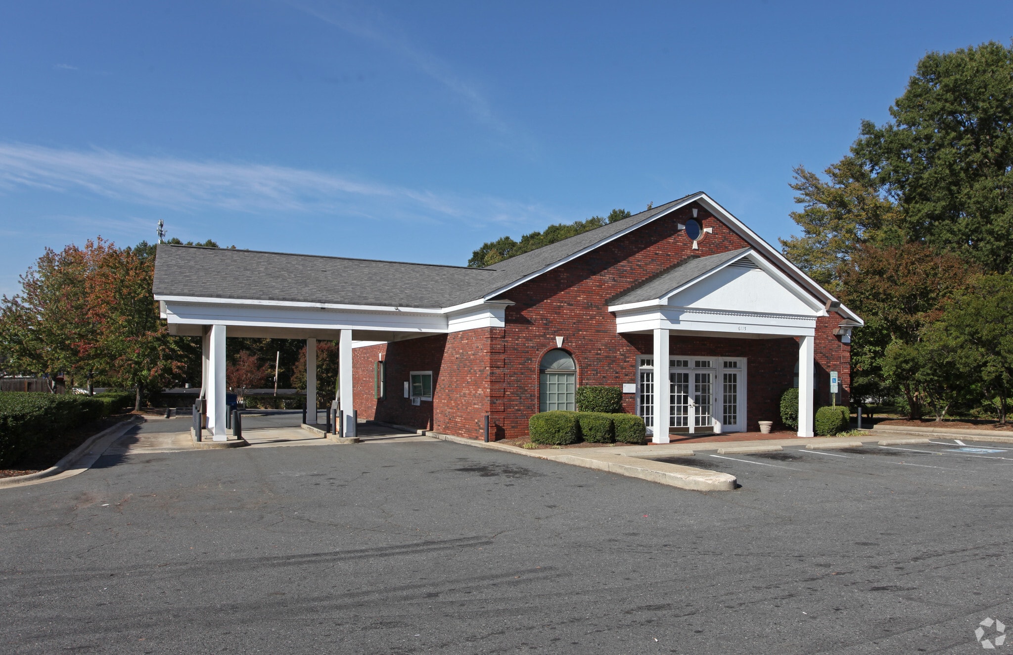 6115 Hickory Grove Rd, Charlotte, NC 28215