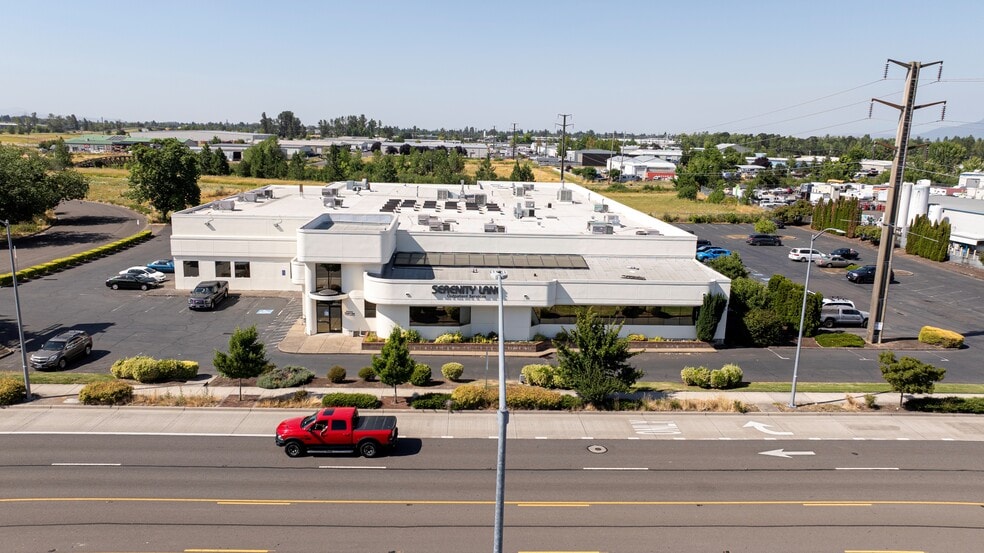 4211 W 11th Ave, Eugene, OR for sale - Building Photo - Image 2 of 16