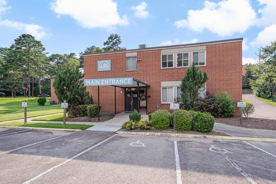 410 Lord Berkley Rd, Raleigh, NC for lease - Building Photo - Image 2 of 14