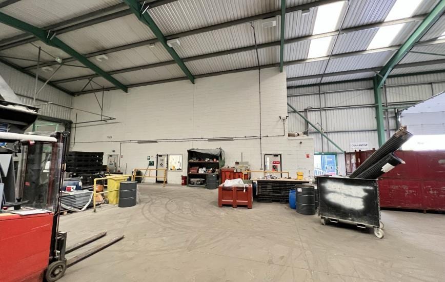 51 Maurice Gaymer Rd, Attleborough for sale - Interior Photo - Image 2 of 4