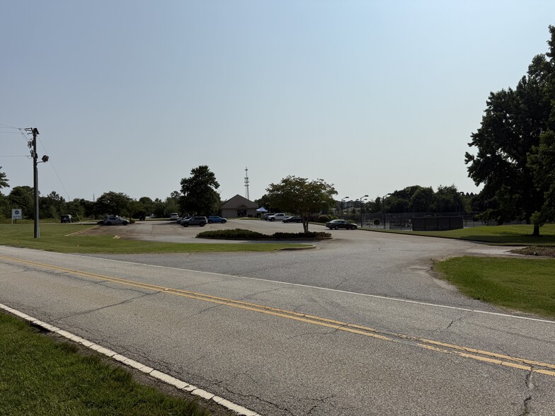 772 Adams Mill Rd, Simpsonville, SC for sale - Building Photo - Image 3 of 7