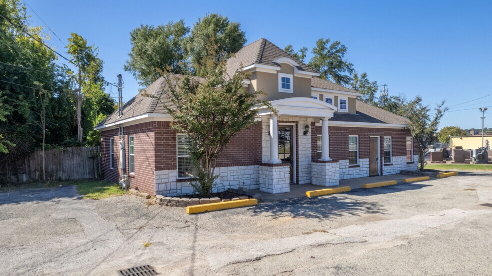 3815 Troup Hwy, Tyler, TX for sale - Building Photo - Image 2 of 14