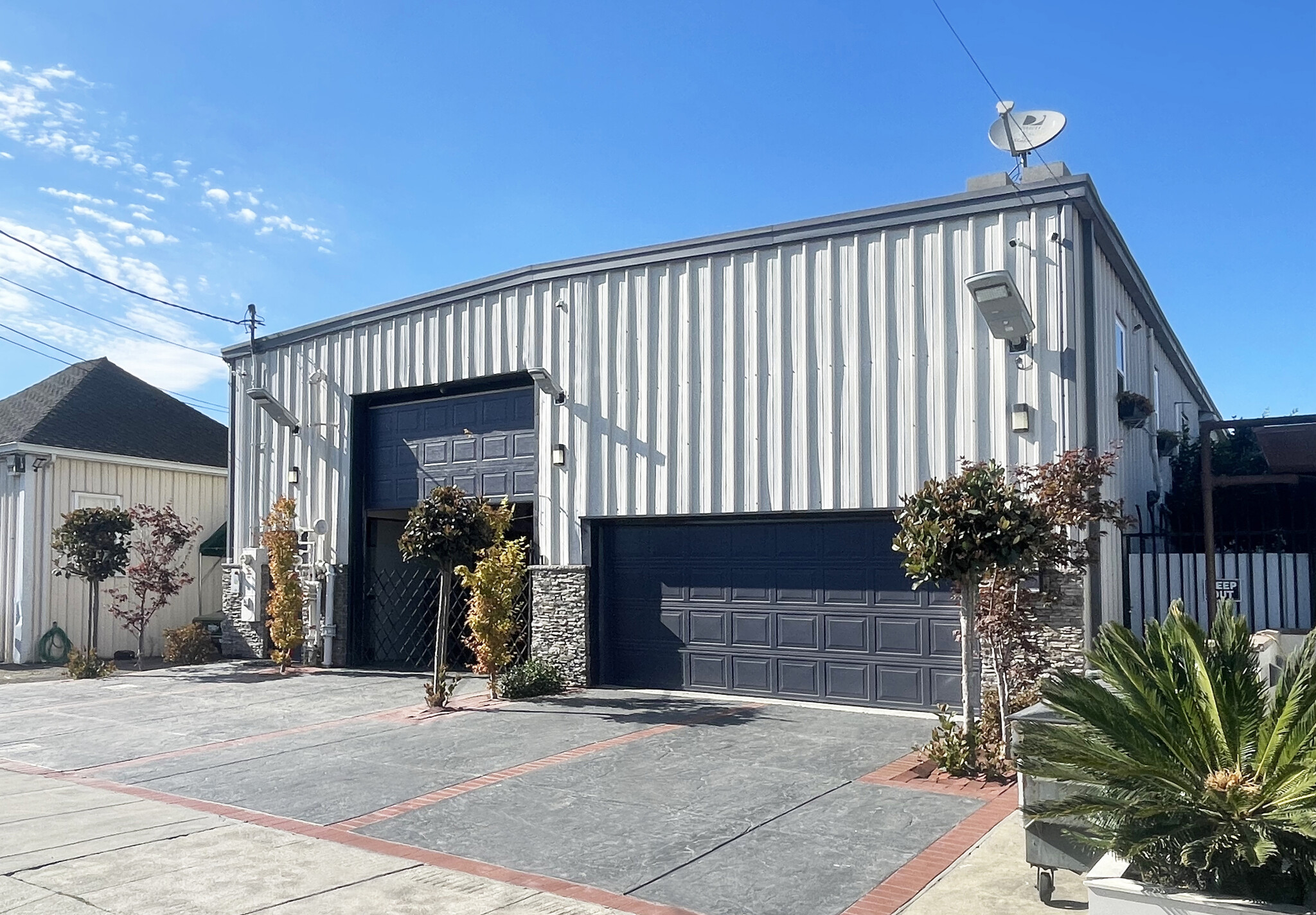 572 Estabrook St, San Leandro, CA for lease Building Photo- Image 1 of 6