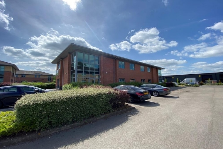 Private Road No 2, Nottingham for sale - Primary Photo - Image 1 of 4