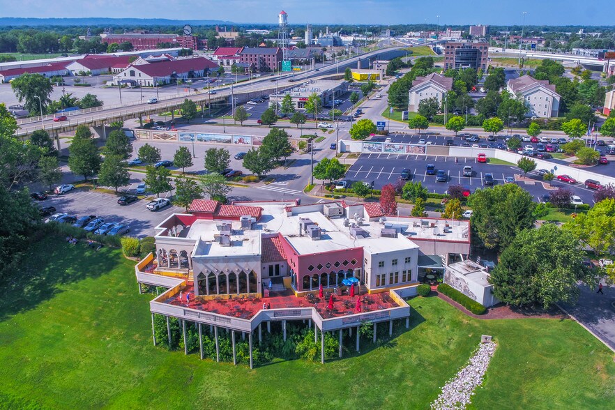 715 W Riverside Dr, Jeffersonville, IN, 47130 Restaurant Property For