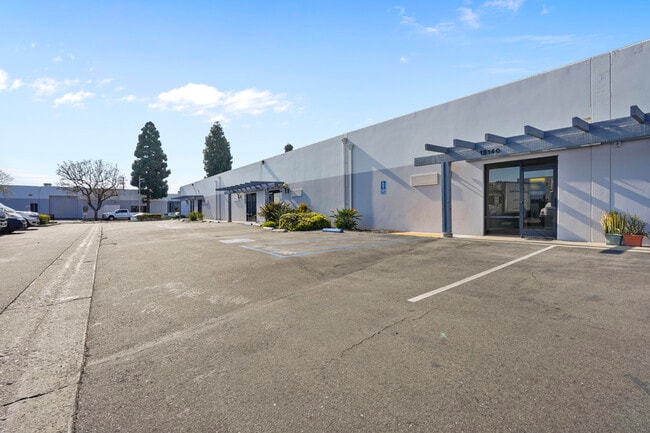 More details for 15131-15151 Goldenwest Cir, Westminster, CA - Industrial for Lease