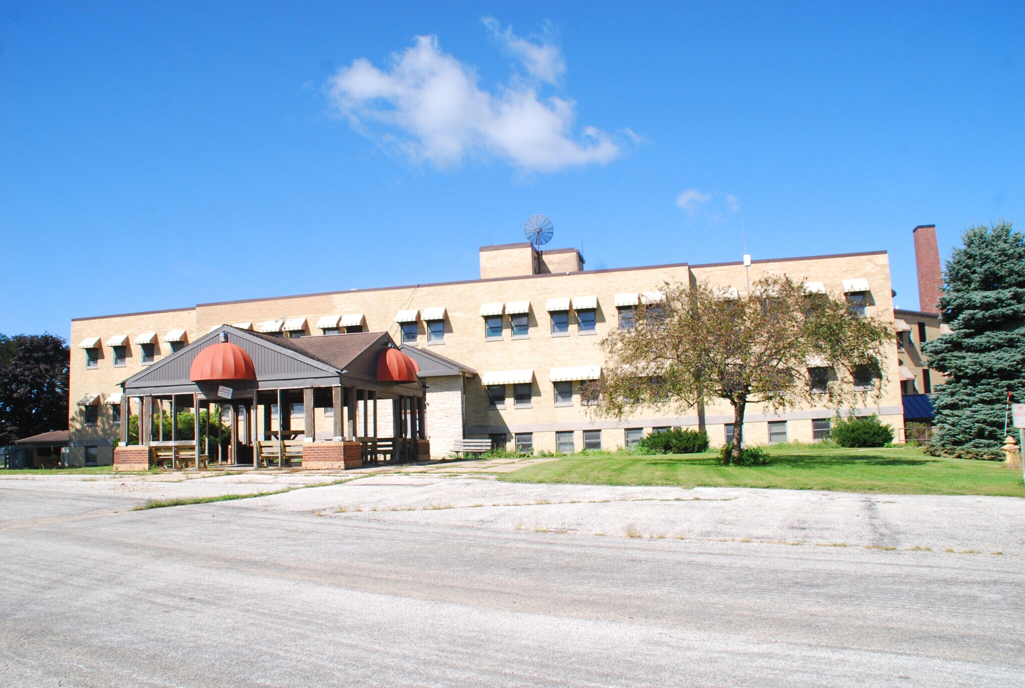 18569 Lane Rd, Fayette, IA for sale Primary Photo- Image 1 of 4