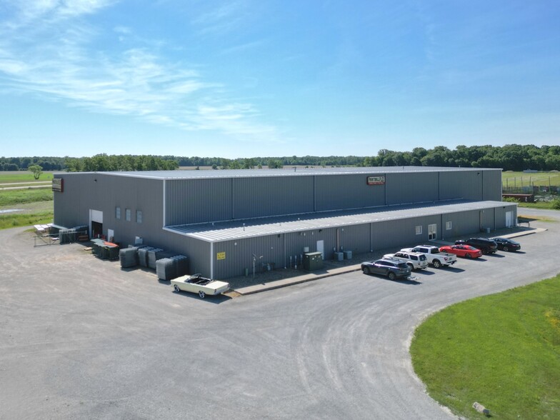 6485 Merchants Dr, Laotto, IN for lease - Building Photo - Image 1 of 7