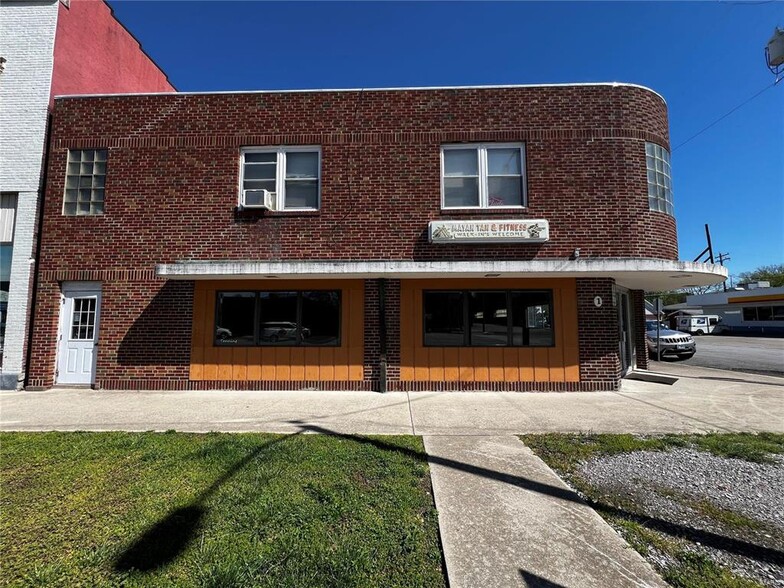 1 W Broadway, Trenton, IL for sale - Building Photo - Image 3 of 10