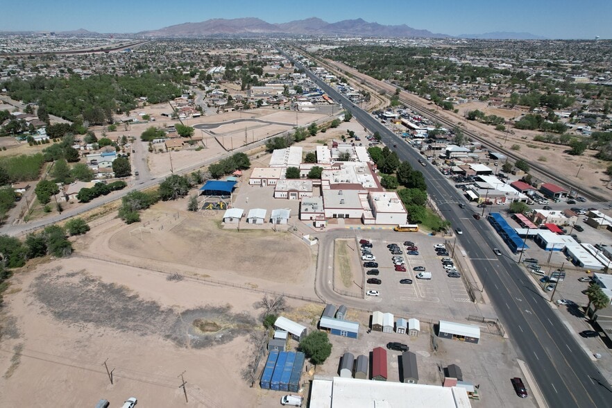 7988 Alameda Ave, El Paso, TX for lease - Building Photo - Image 3 of 14