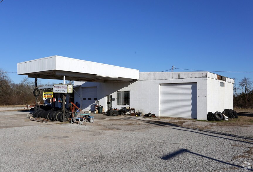 706 Texas 11, Tom Bean, TX 75489