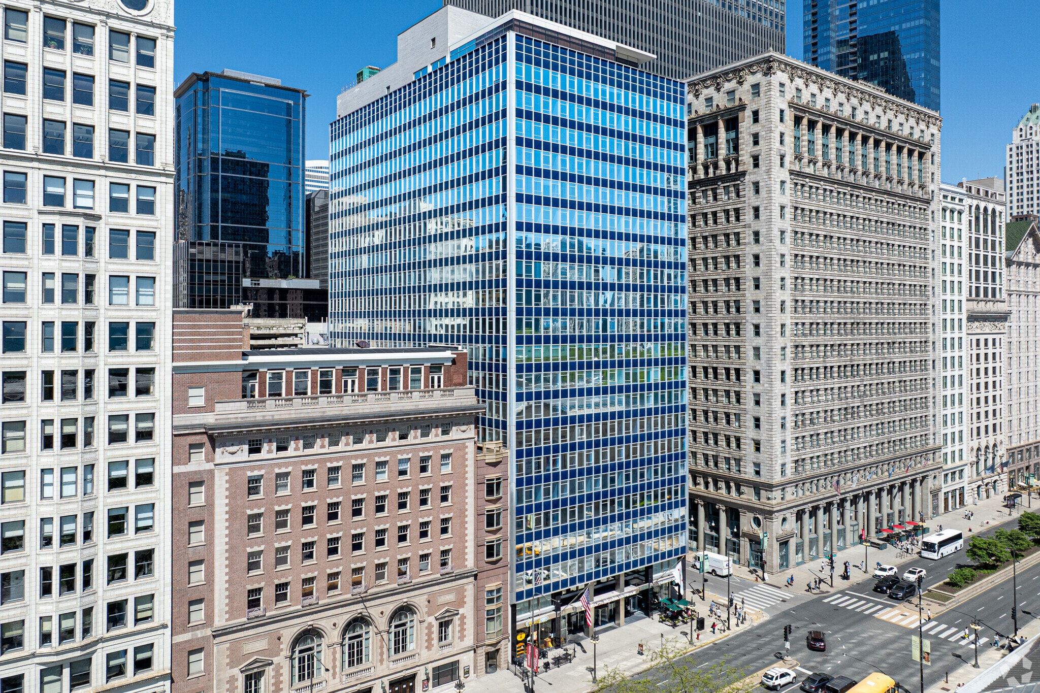 77 E Adams St, Chicago, IL for lease Primary Photo- Image 1 of 26