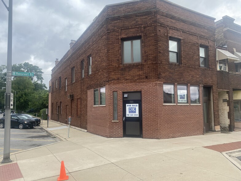 7221 W Roosevelt Rd, Forest Park, IL for sale - Building Photo - Image 1 of 6