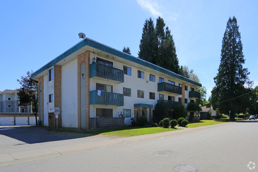 33554 Switzer Ave, Abbotsford, BC V2S 1Z1 Multifamily for Sale