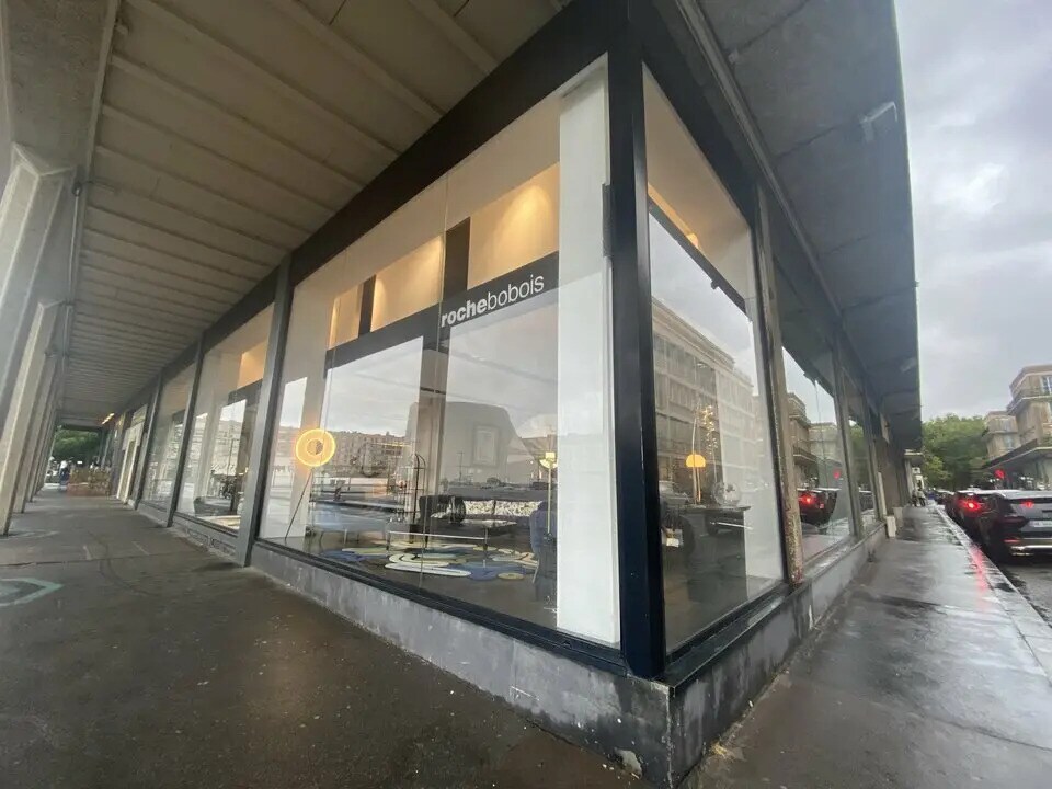 Retail in Le Havre for lease Building Photo- Image 1 of 5