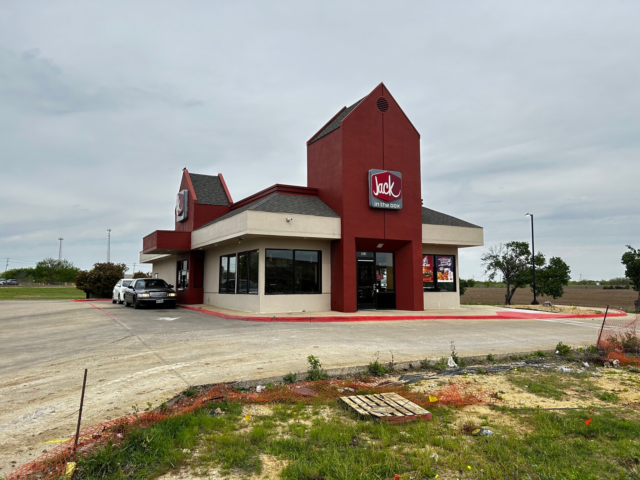 903 N Stemmons St, Sanger, TX for sale Building Photo- Image 1 of 1