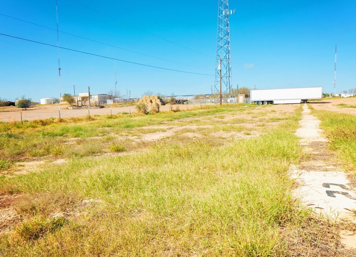 22215 Mines Rd, Laredo, TX 78045